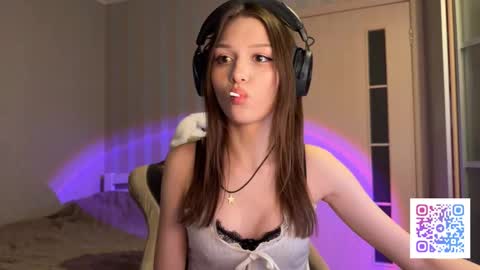 Snapshot of milamiuu chatting on 03/01/26, 04:20 milamiuu online show from 03/01/26, 04:20