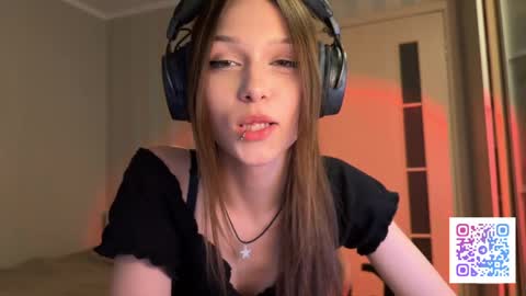 Snapshot of milamiuu chatting on 03/08/26, 03:49 milamiuu online show from 03/08/26, 03:49