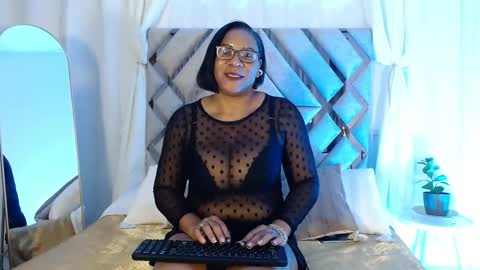 Snapshot of milamonroexx chatting on 05/09/26, 03:34 MilaMonroeXX online show from 05/09/26, 03:34
