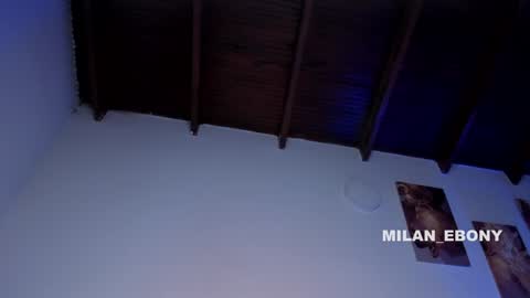 Milan  online show from 01/08/25, 02:35