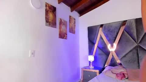 Snapshot of milan_ebony chatting on 06/15/26, 11:56 Milan online show from 06/15/26, 11:56