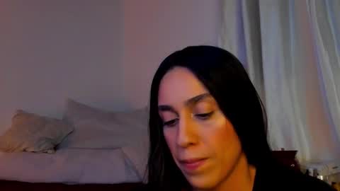 Snapshot of milan_roux chatting on 02/16/26, 01:24 Milane online show from 02/16/26, 01:24