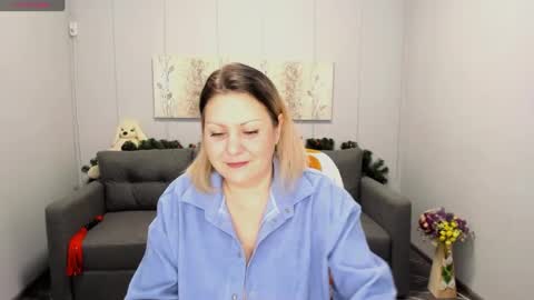 Milana online show from 01/11/25, 10:40