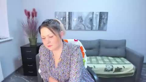 Milana online show from 03/11/25, 01:12