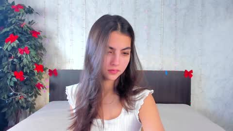 Milana online show from 01/04/25, 08:17