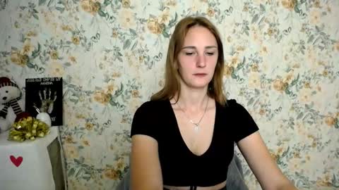 Milana online show from 09/26/25, 05:55