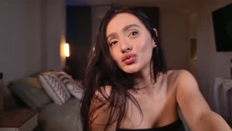 Snapshot of milana_desire chatting on 11/09/25, 10:41 milana online show from 11/09/25, 10:41