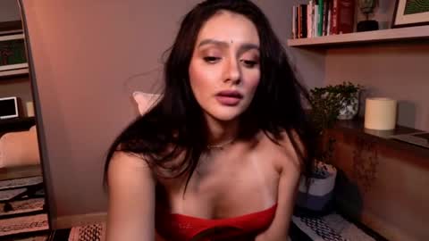 Snapshot of milana_desire chatting on 04/20/26, 11:28 milana online show from 04/20/26, 11:28