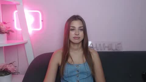 milanaangelas online show from 11/24/25, 06:24