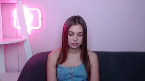 milanaangelas online show from 02/21/26, 05:41