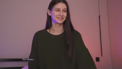 Milana   online show from 12/04/24, 03:43