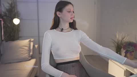 Milana   online show from 02/11/25, 05:29