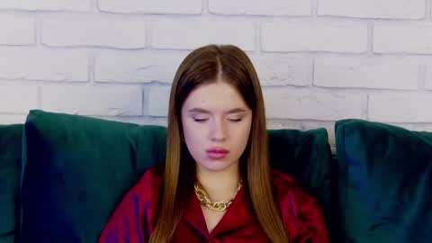 MilanaBalmain online show from 01/29/25, 11:14