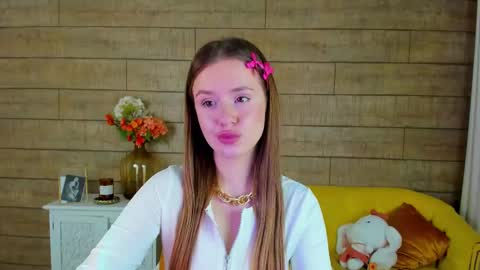 MilanaBalmain online show from 02/10/25, 11:15