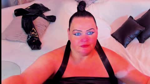 Lana online show from 12/20/24, 07:17