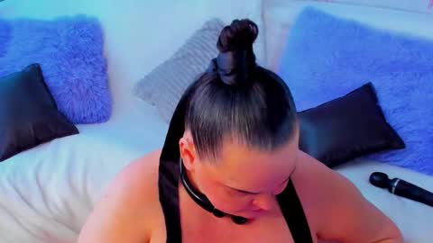 Lana online show from 02/24/25, 06:49