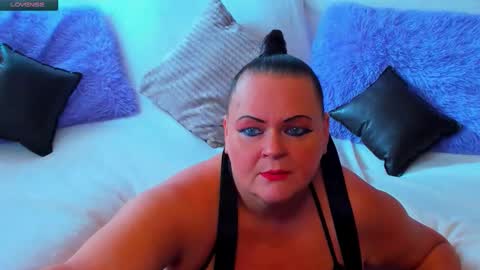 Lana online show from 09/10/25, 07:30