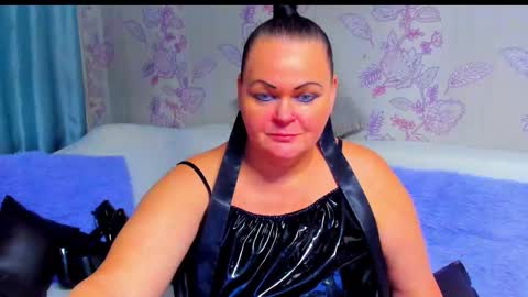 Snapshot of milanabiegert chatting on 11/30/25, 07:51 Lana online show from 11/30/25, 07:51