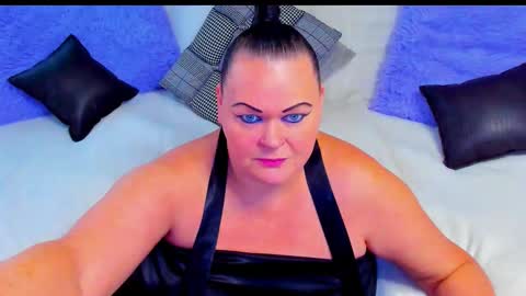 Snapshot of milanabiegert chatting on 12/03/25, 11:08 Lana online show from 12/03/25, 11:08