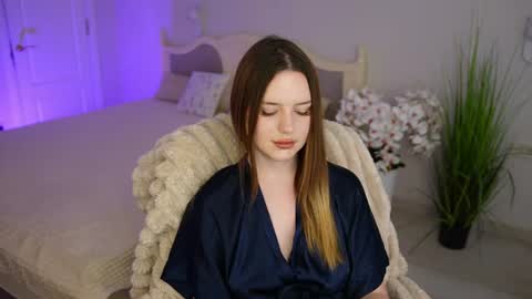 milanamoons online show from 06/29/26, 12:16