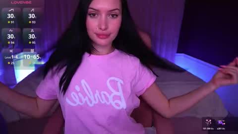 Snapshot of milanamusee chatting on 11/12/25, 02:06 Milana online show from 11/12/25, 02:06