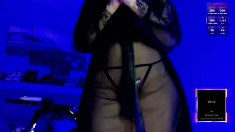 Snapshot of milanapure chatting on 04/25/26, 08:50 analiMilana online show from 04/25/26, 08:50