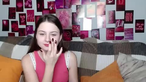 milanaroz online show from 02/02/25, 04:54