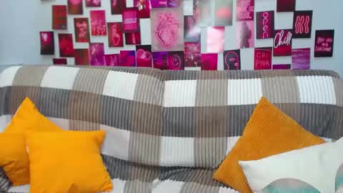 milanaroz online show from 03/10/25, 08:59