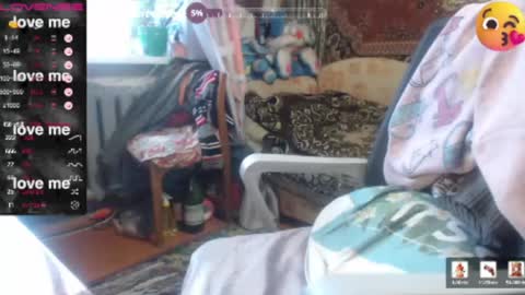 Snapshot of milanasvethoney chatting on 04/16/26, 02:51 Luna-- link in bio online show from 04/16/26, 02:51