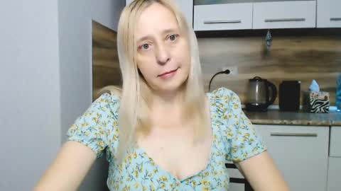 Milena online show from 12/27/24, 04:36