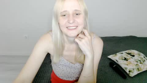 Milena online show from 02/16/25, 04:53