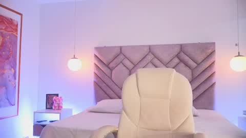Snapshot of milancorleone chatting on 05/04/26, 11:39 Milan Corleone online show from 05/04/26, 11:39