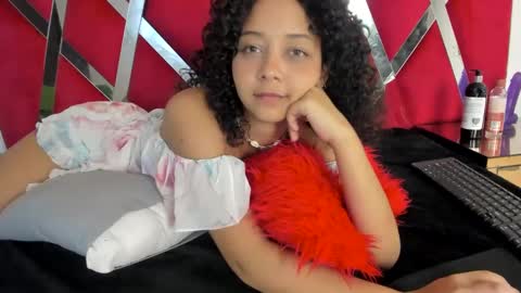 milanx2 online show from 12/30/24, 12:00