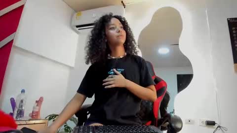 milanx2 online show from 01/19/25, 01:43