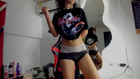 milanx2 online show from 01/22/25, 10:26