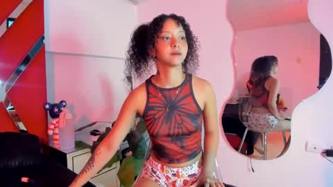 milanx2 online show from 09/29/25, 10:03