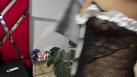 milanx2 online show from 10/20/25, 09:26