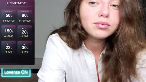 Snapshot of milania_hot_foxy chatting on 10/02/25, 09:00 Mila online show from 10/02/25, 09:00