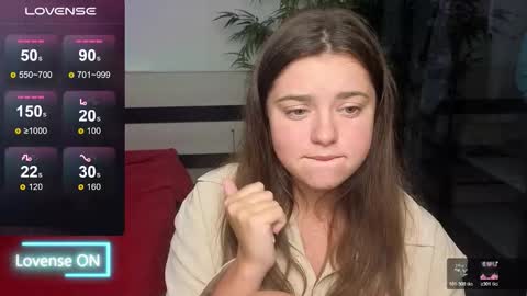 Snapshot of milania_hot_foxy chatting on 10/23/25, 05:23 Mila online show from 10/23/25, 05:23