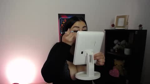 milania_milaa online show from 10/10/25, 06:56