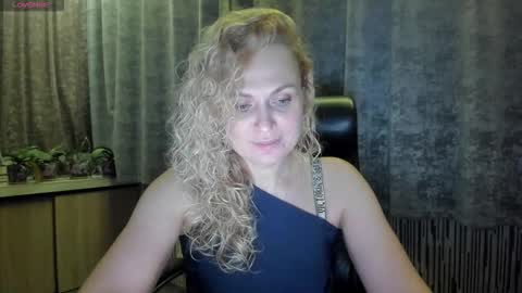 Snapshot of milanna_x chatting on 10/29/25, 07:04 milanna_x online show from 10/29/25, 07:04