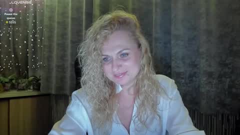 Snapshot of milanna_x chatting on 10/30/25, 07:14 milanna_x online show from 10/30/25, 07:14