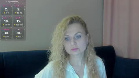 Snapshot of milanna_x chatting on 11/18/25, 08:02 milanna_x online show from 11/18/25, 08:02