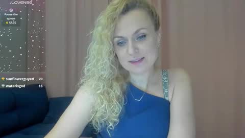 Snapshot of milanna_x chatting on 12/04/25, 11:02 milanna_x online show from 12/04/25, 11:02