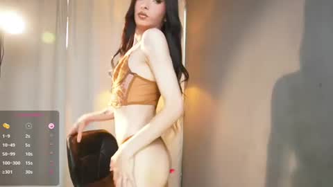 Snapshot of milansantana24 chatting on 07/19/26, 10:35 MILAN SANTANA online show from 07/19/26, 10:35