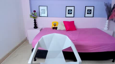 Snapshot of milarose4 chatting on 12/05/24, 04:23 Mila Rose online show from 12/05/24, 04:23