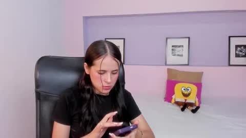 Snapshot of milarose4 chatting on 12/27/24, 11:50 Mila Rose online show from 12/27/24, 11:50