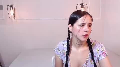 Snapshot of milarose4 chatting on 03/08/25, 11:27 Mila Rose online show from 03/08/25, 11:27