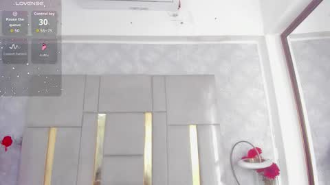 Snapshot of milasaenz1 chatting on 11/13/25, 12:48 Cami online show from 11/13/25, 12:48