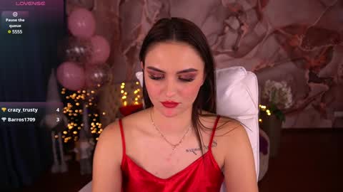 Snapshot of milashalovely chatting on 01/21/25, 12:50 Milasha online show from 01/21/25, 12:50